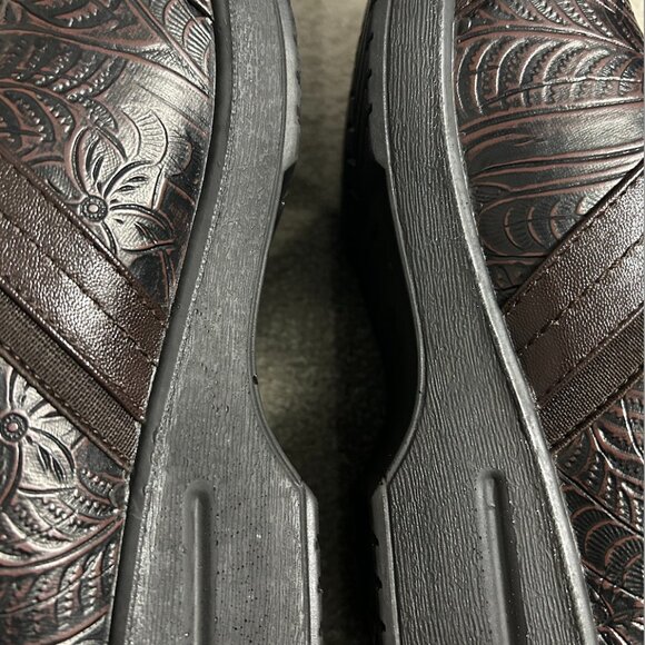 Easy Street Origin Brown Tool Floral Comfort Clogs Women's Size 8 WIDE - Picture 13 of 16
